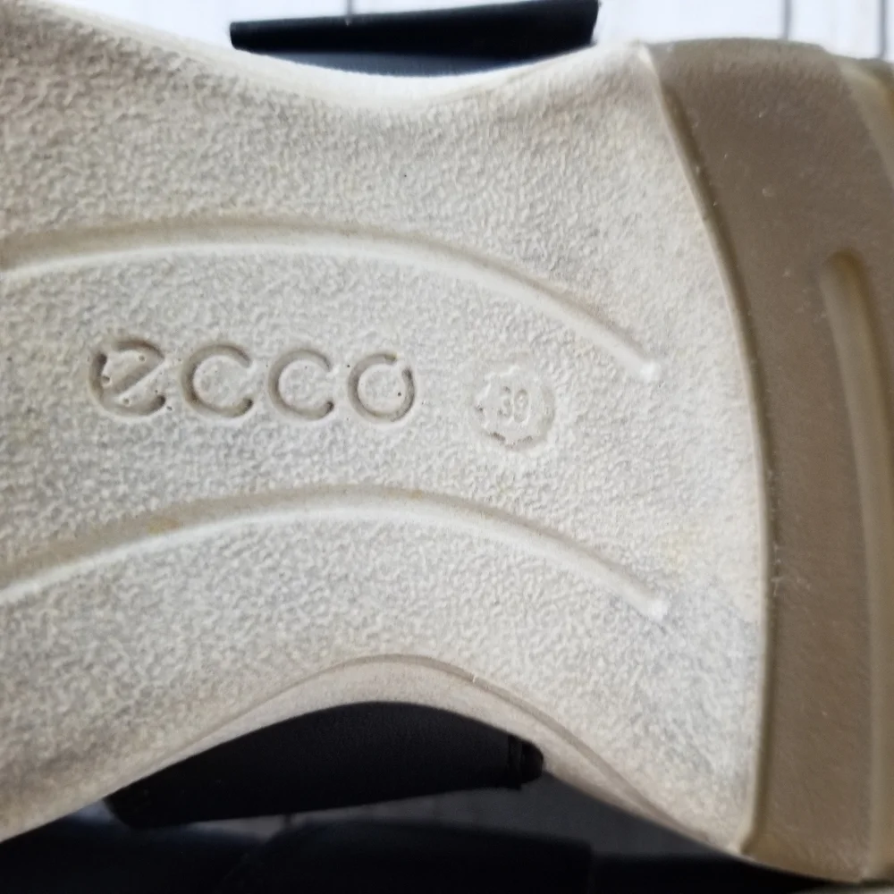 ECCO Biom Amrap Mary Jane Style Sporty Sneaker Shoe